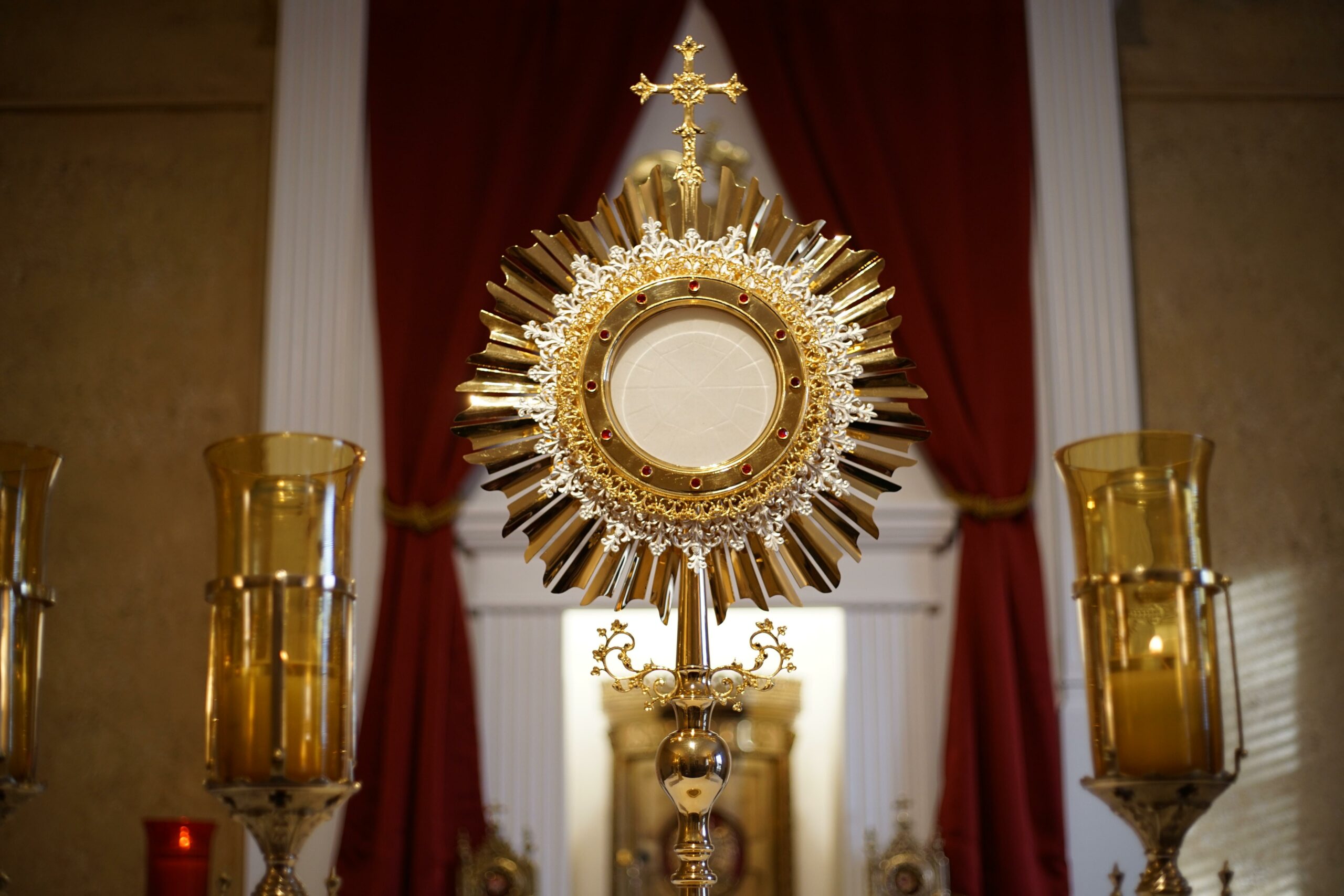 religious significance of the eucharist in the catholic church