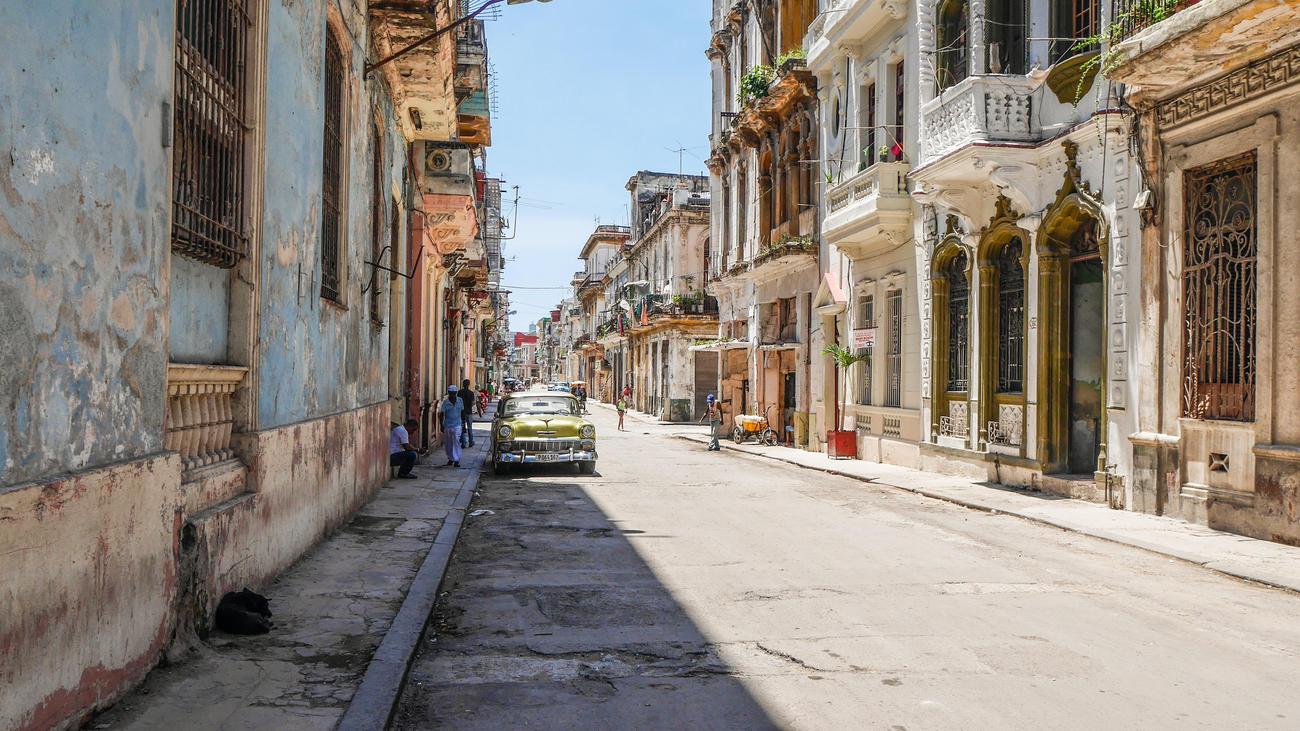 uncover unique stories about Cuba featured