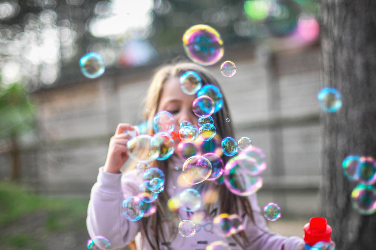 Surprising facts about soap bubbles